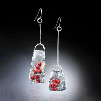 Винтажные серьги-капли для женщин Классического серебристого цвета, красный Коралл, асимметричный замок, Форма сумки, крючок, ювелирные изделия для женщин
